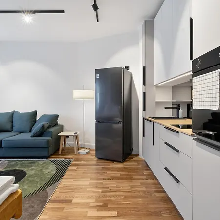 Apartament Central, Stylish, View, 10 Min To Old Town *